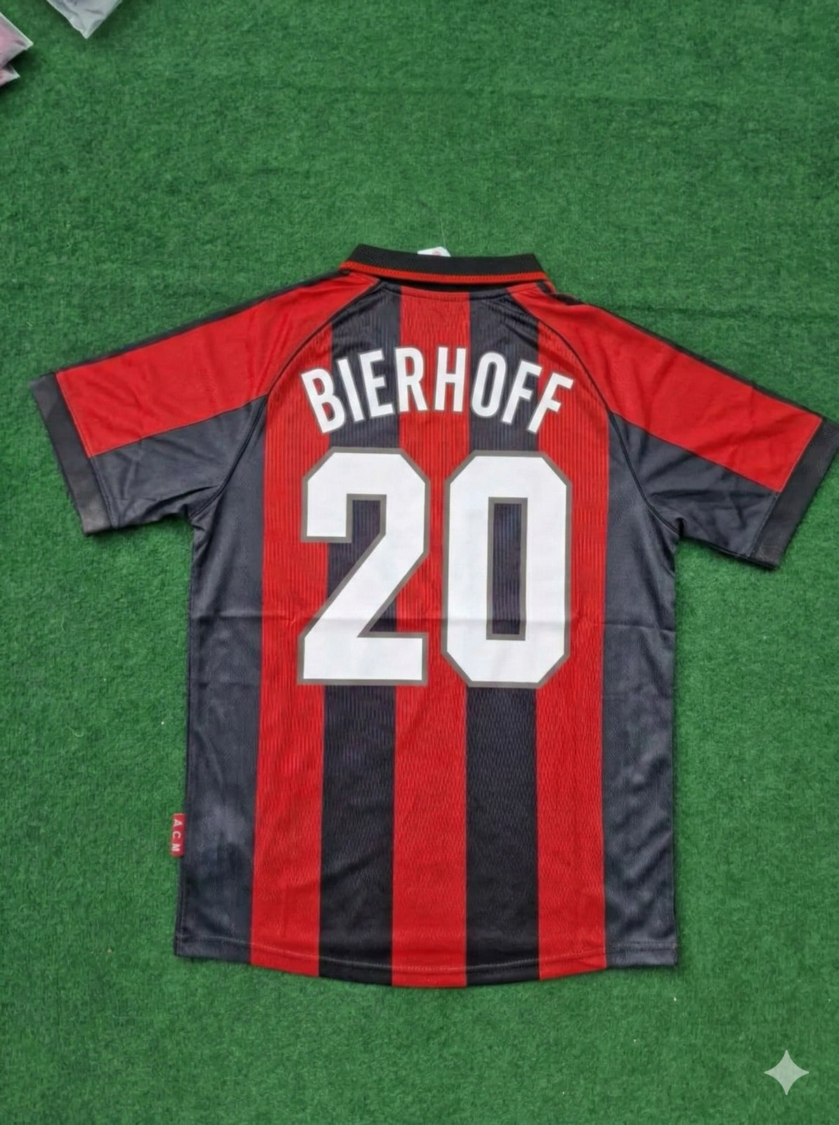 Maillot de football rétro Oliver Bierhoff 20 - AC Milan 1999