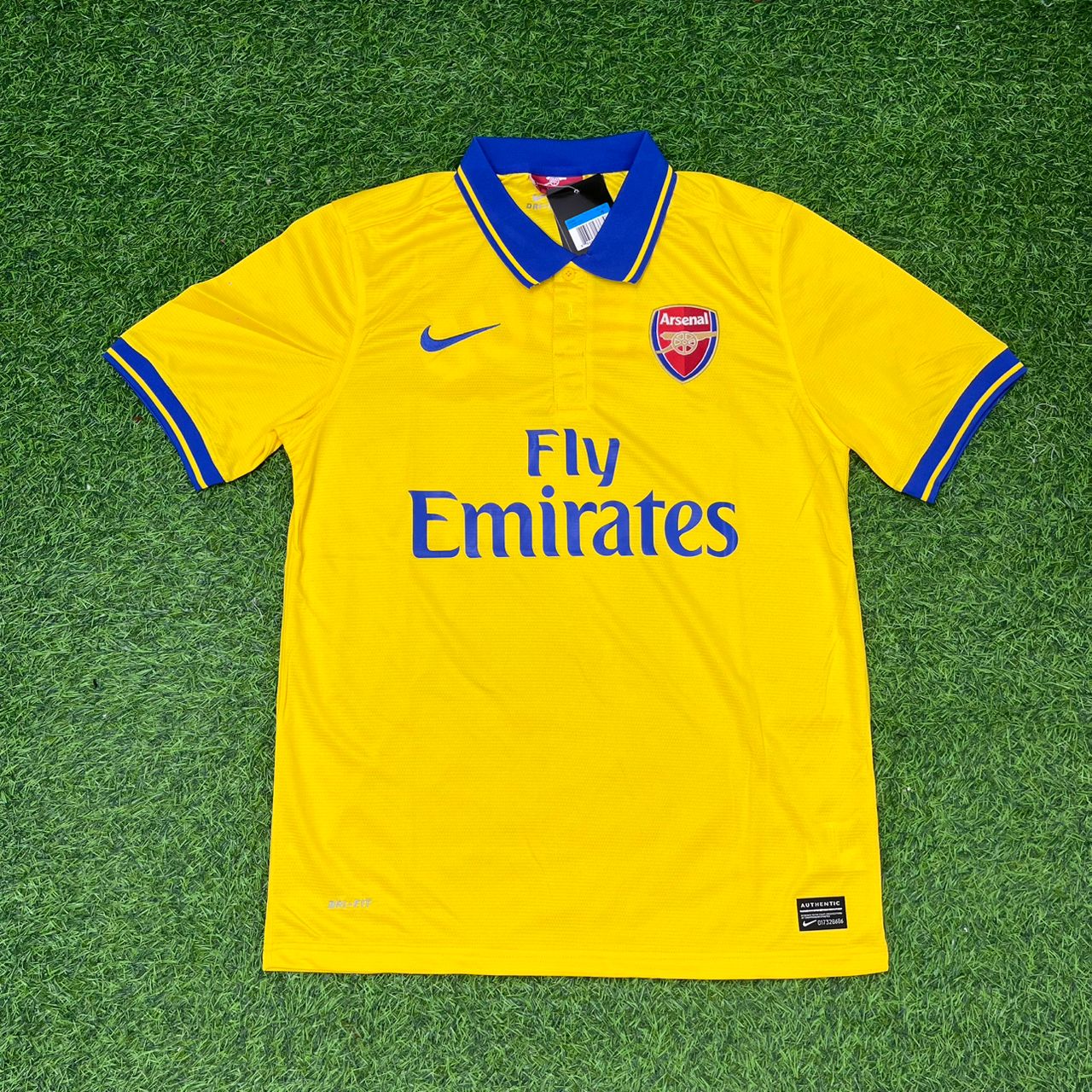 Olivier Giroud Arsenal 2013-2014 Yellow Retro Football Jersey