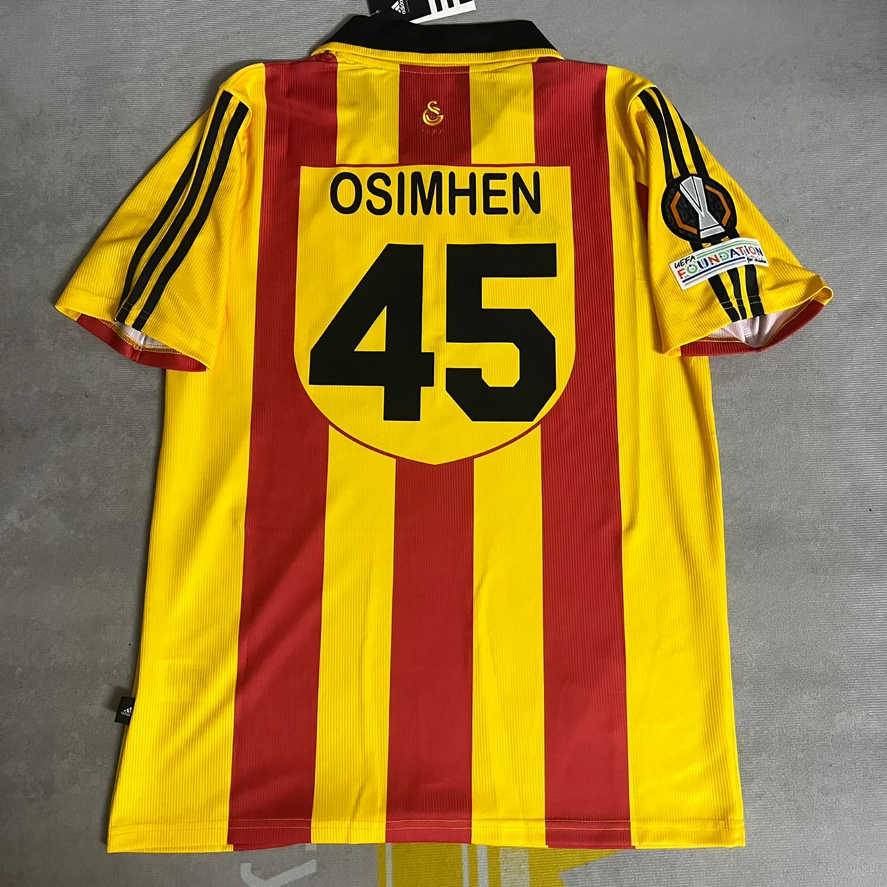 Viktor Osimhen Galatasaray UEFA 2000 Retro Nostalji Formasi Football Home Trikot Jersey Maillot