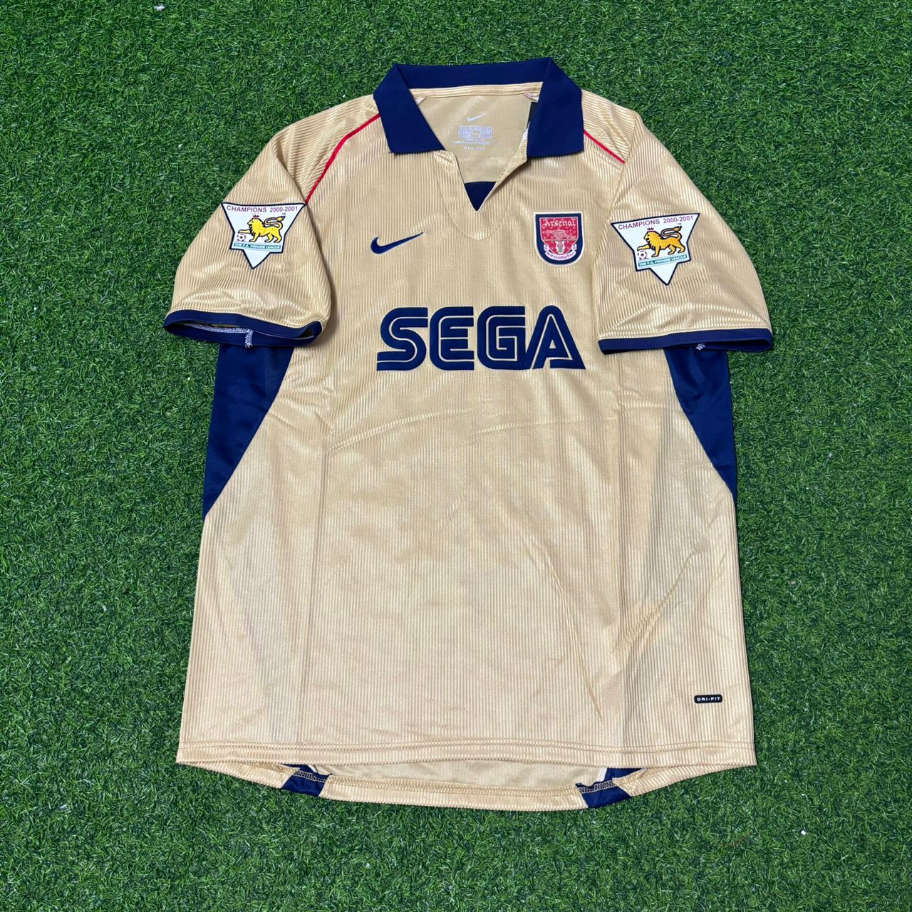 Patrick Vieira #4 Arsenal 2001-2002 Away Golden Retro Football Jersey