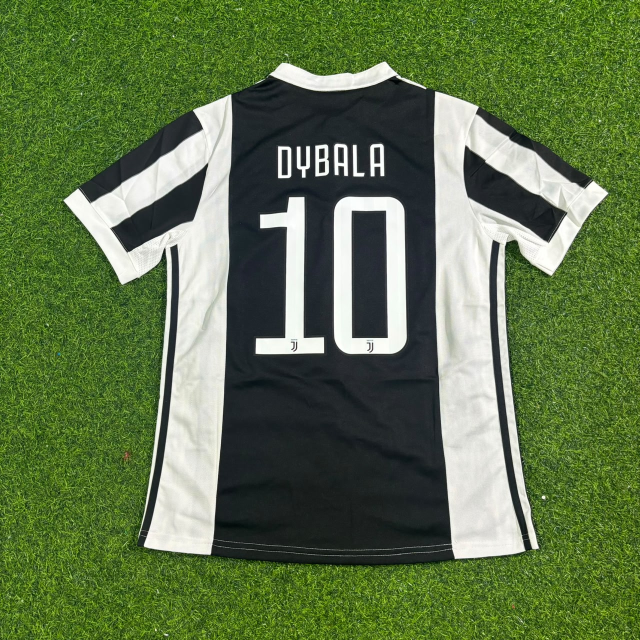 Paulo Dybala #10 Juventus 2017-2018 Retro Football Jersey