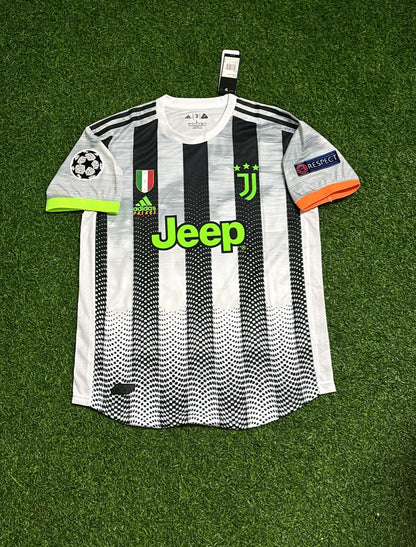 Maillot de football rétro domicile de Paulo Dybala (Juventus) pour la saison 2019/20
