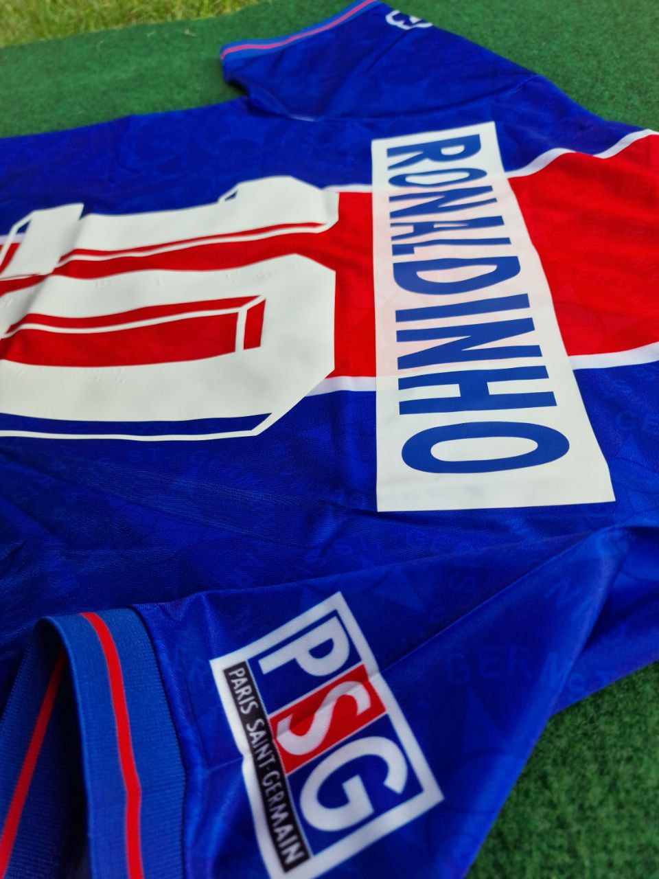 Ronaldinho PSG Retro Jersey