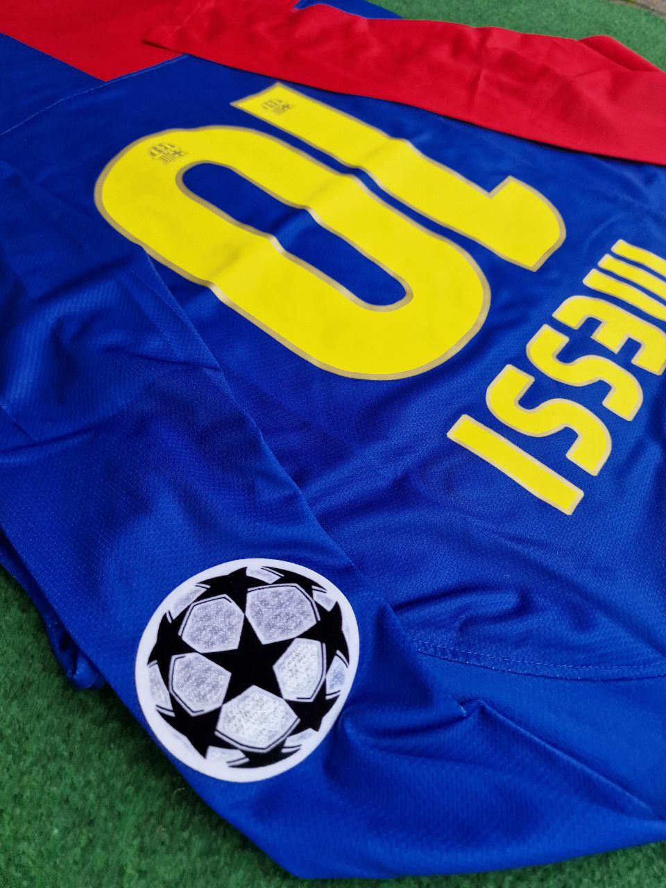 Messi Retro Lionel Messi Barcelona Retro Jersey – TheJerseyCulture