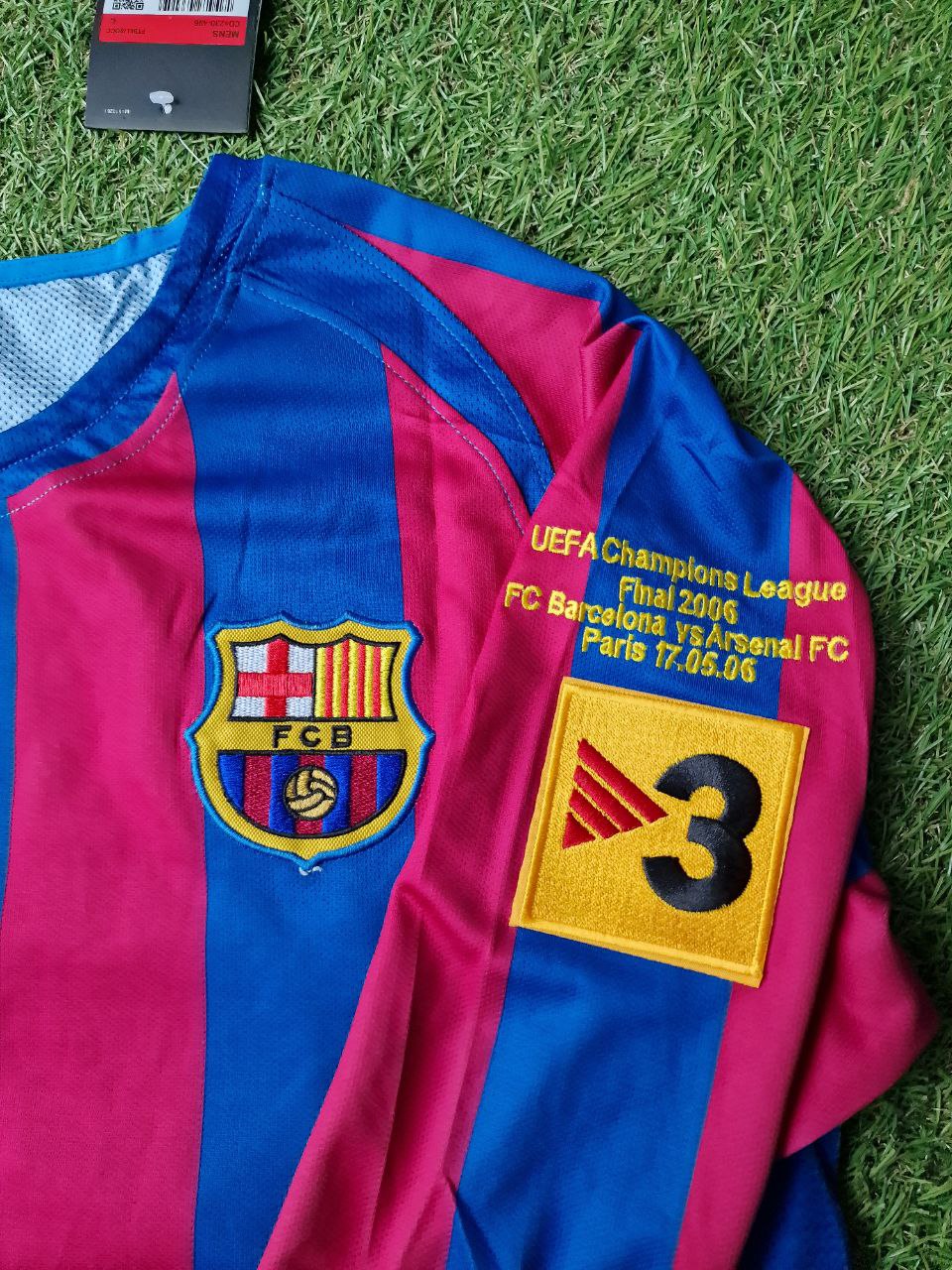 Ronaldinho Barcelona Retro Long Sleeve Football Jersey
