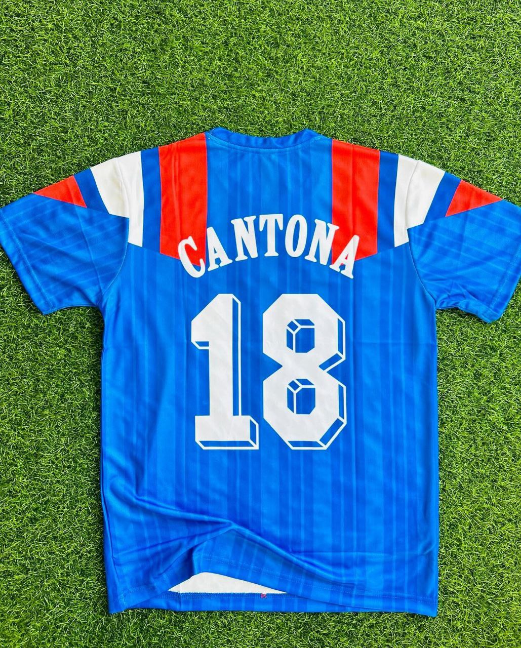 Eric Cantona 1992–93 Frankreich Blaues Retro-Trikot