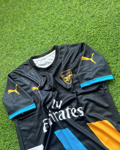 Mesut Ozil Arsenal Retro Jersey