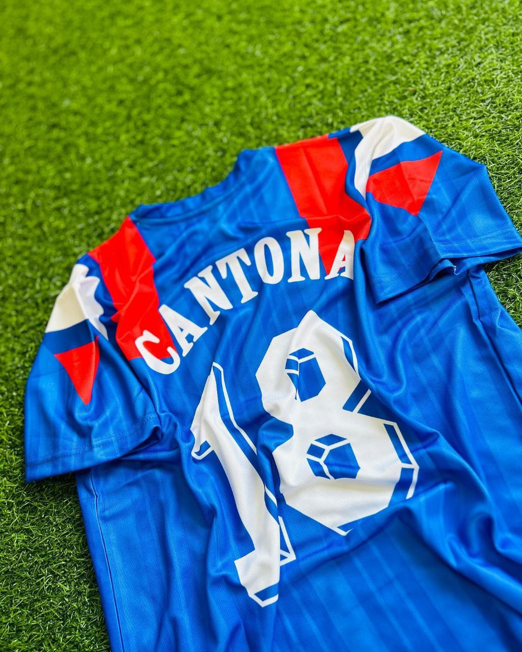 Eric Cantona 1992–93 Frankreich Blaues Retro-Trikot
