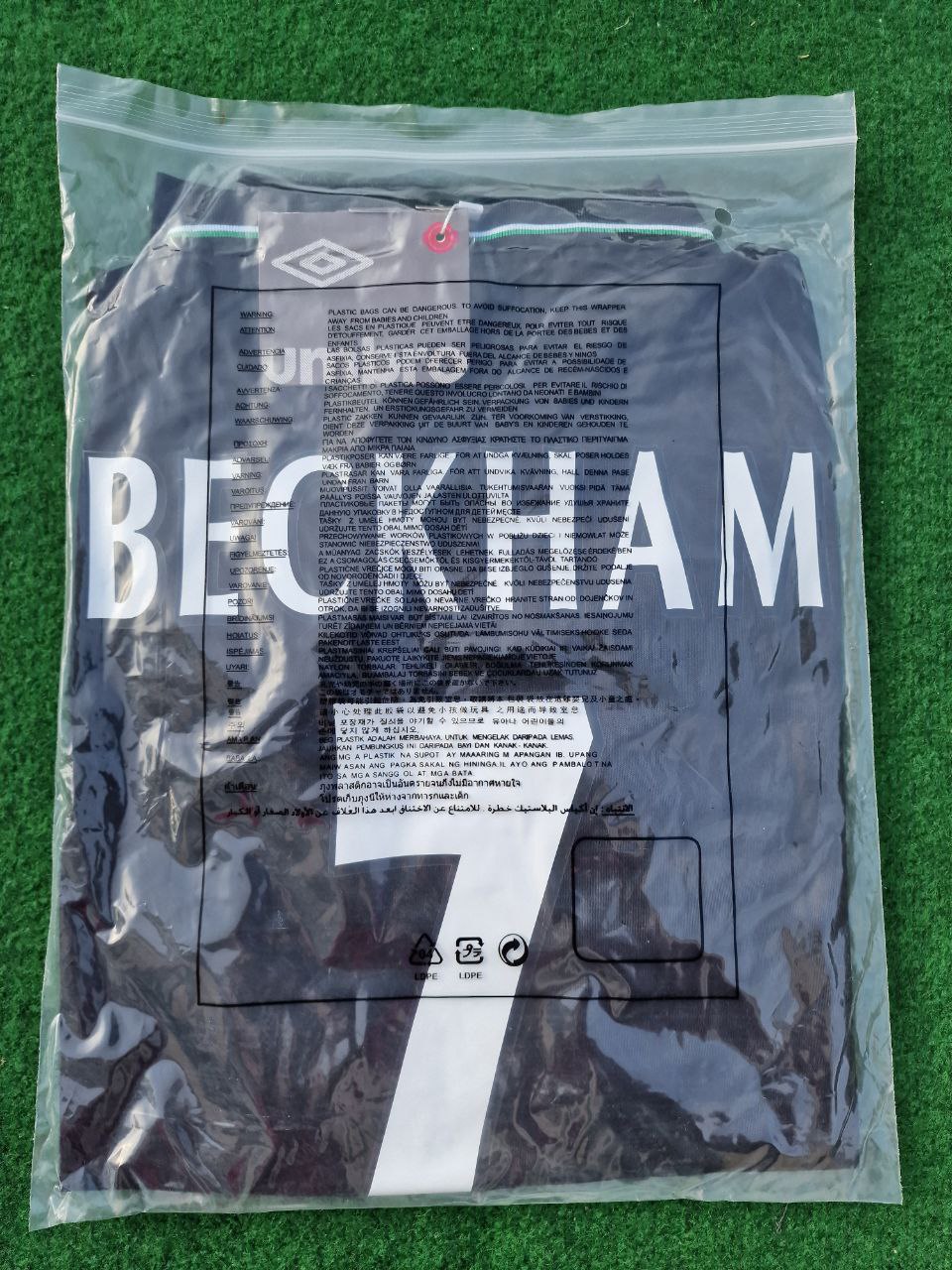 Schwarzes Retro-Fußballtrikot von David Beckham von Manchester United