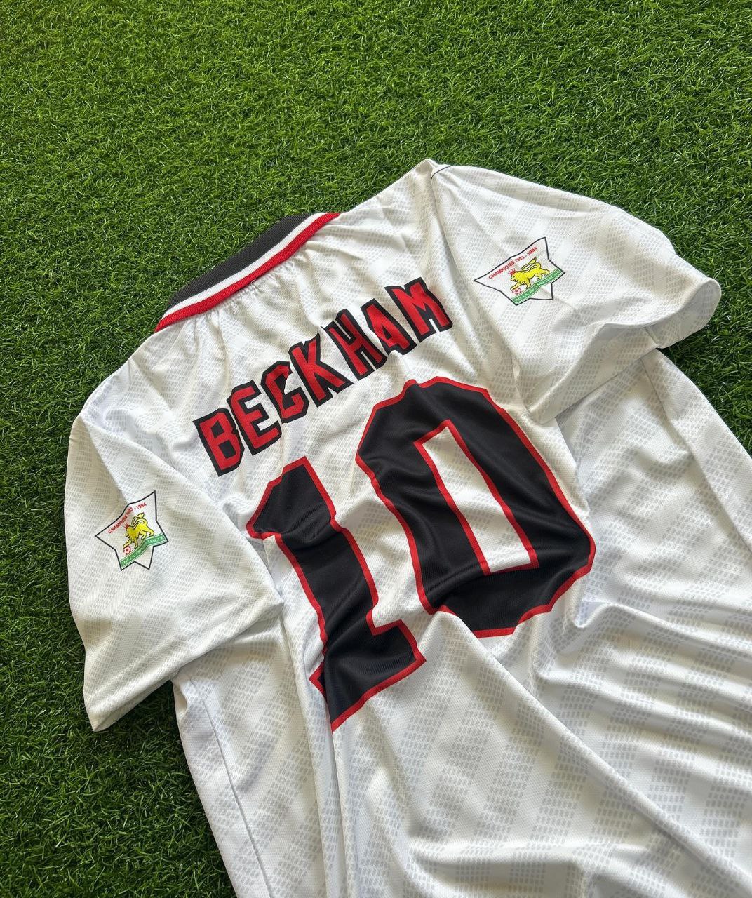 Weißes David Beckham-Retro-Trikot von Manchester United