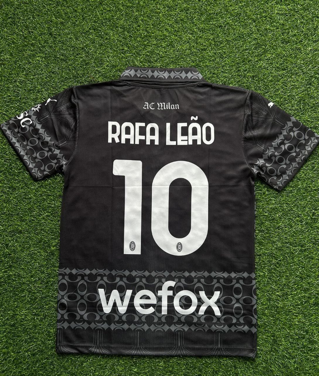 Rafael Leão, schwarzes AC Mailand-Trikot