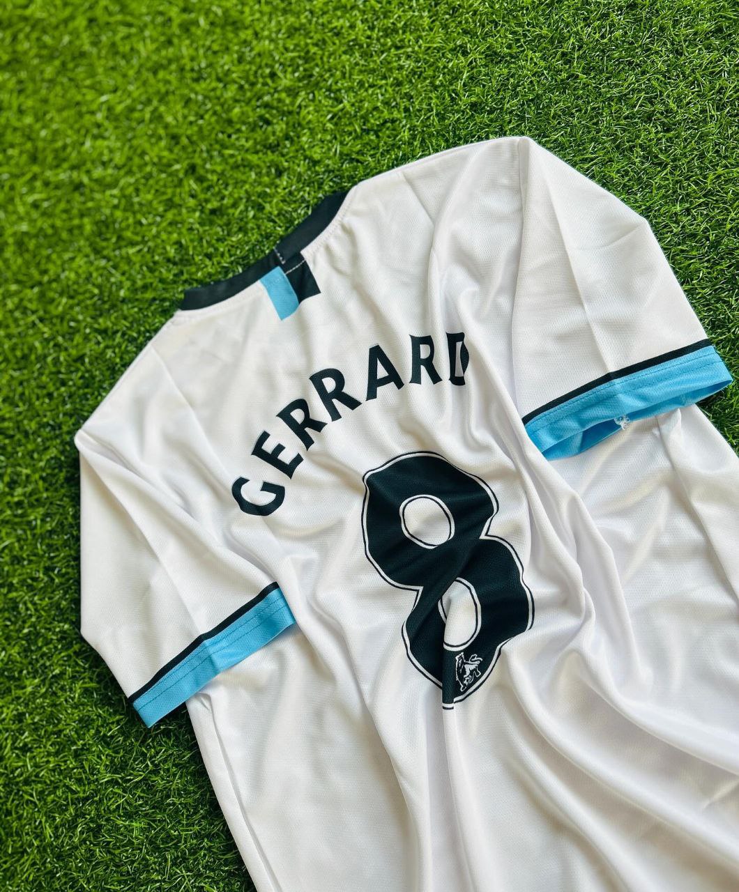 Steven Gerard 2011-12 Liverpool White Retro Jersey