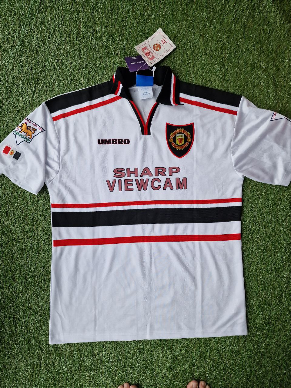 Maillot David Beckham Vintage Collector | United, Real, PSG, Angleterre – Football Shirt Vintage Maillot David Beckham Vintage Collector | United, Real, PSG, Angleterre – Football Shirt Vintage