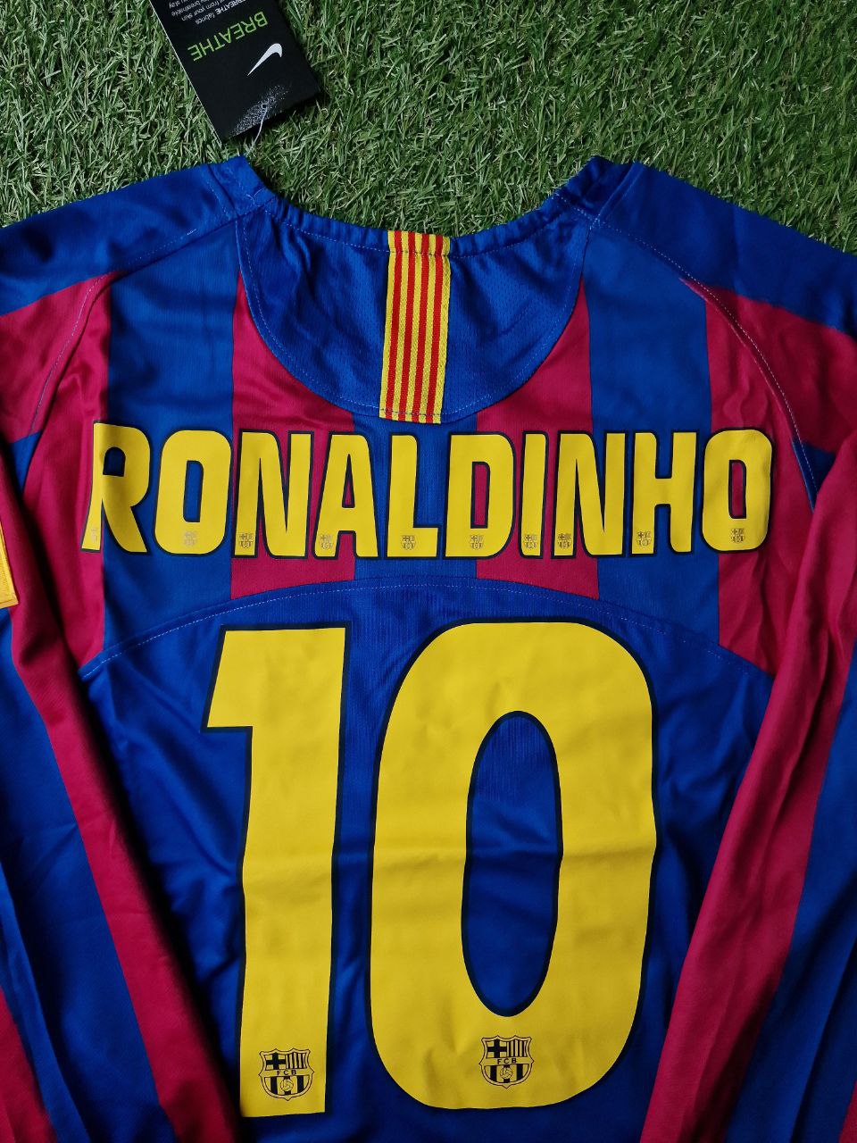 Ronaldinho Barcelona Retro-Fußballtrikot mit langen Ärmeln