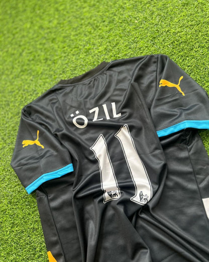 Mesut Ozil Arsenal Retro Jersey