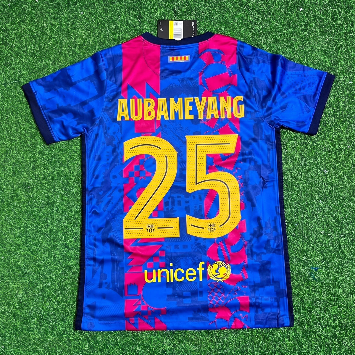Pierre-Emerick Aubameyang #25 Barcelona 2021-2022 Season Third Retro Jersey Trikot Soccer Shirt