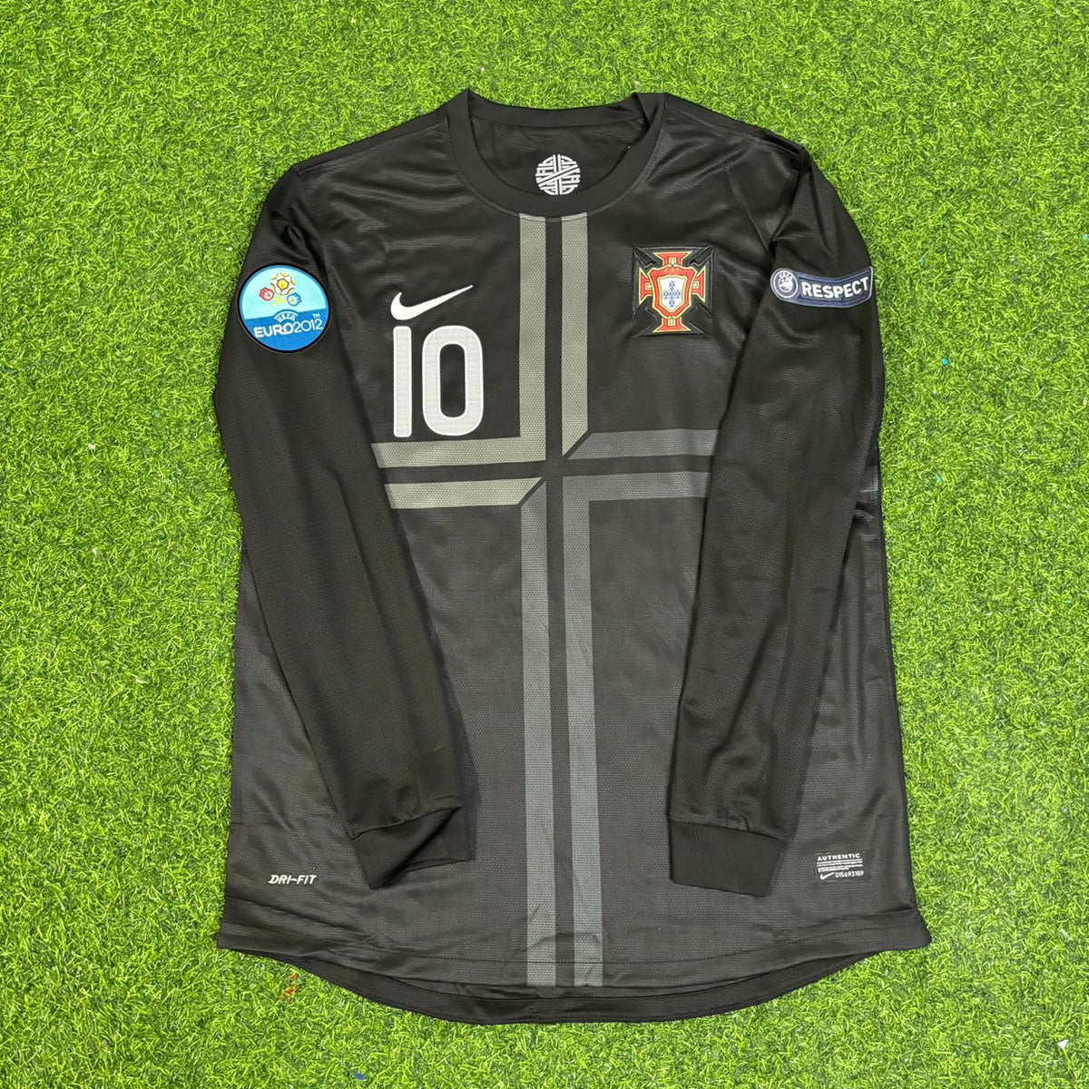 Ricardo Quaresma #10 Portugal Euro 2012 Away Black Long Sleeve Retro Football Jersey