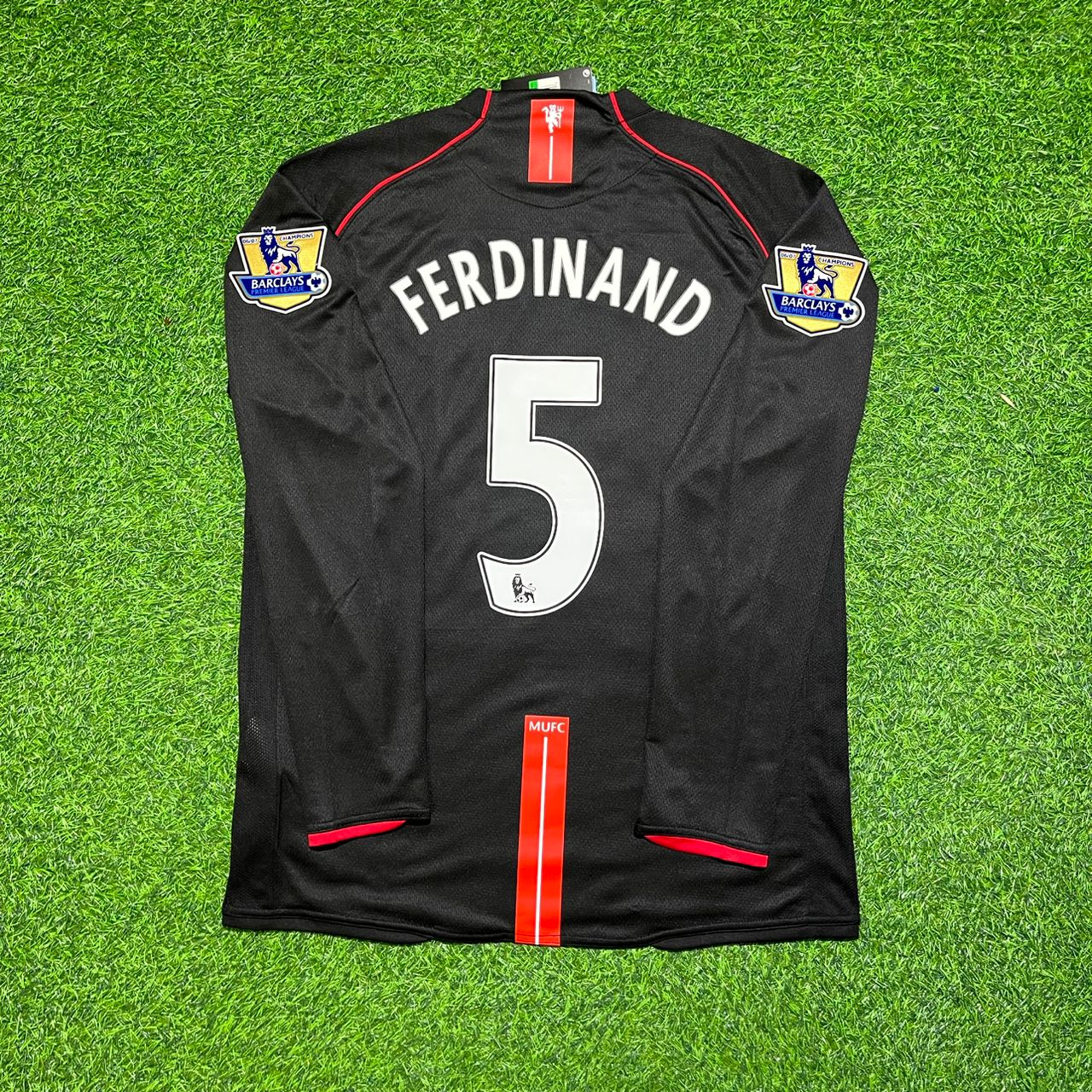 rio-ferdinand-manchester-