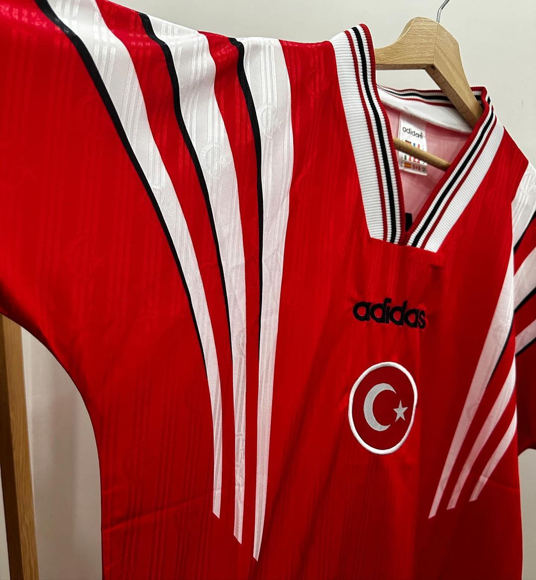 Turkiye Retro Efsane Forma - Turkey Retro Football Jersey