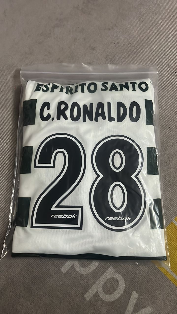 Cristiano Ronaldo Sporting CP Lisbon Kids Children Number 28 Vintage Jersey KinderTrikot Set