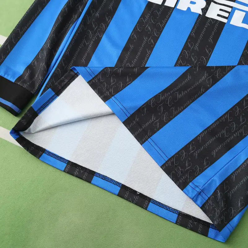 Inter Milan 1997-98 Retro Football Jersey Kit