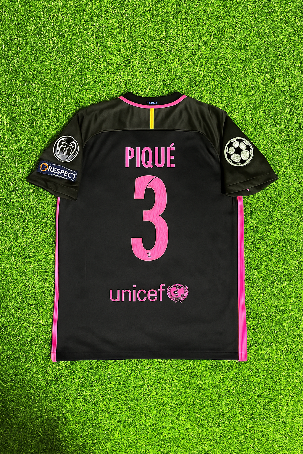 Maillot rétro Gerard Piqué 2014/15 noir rose