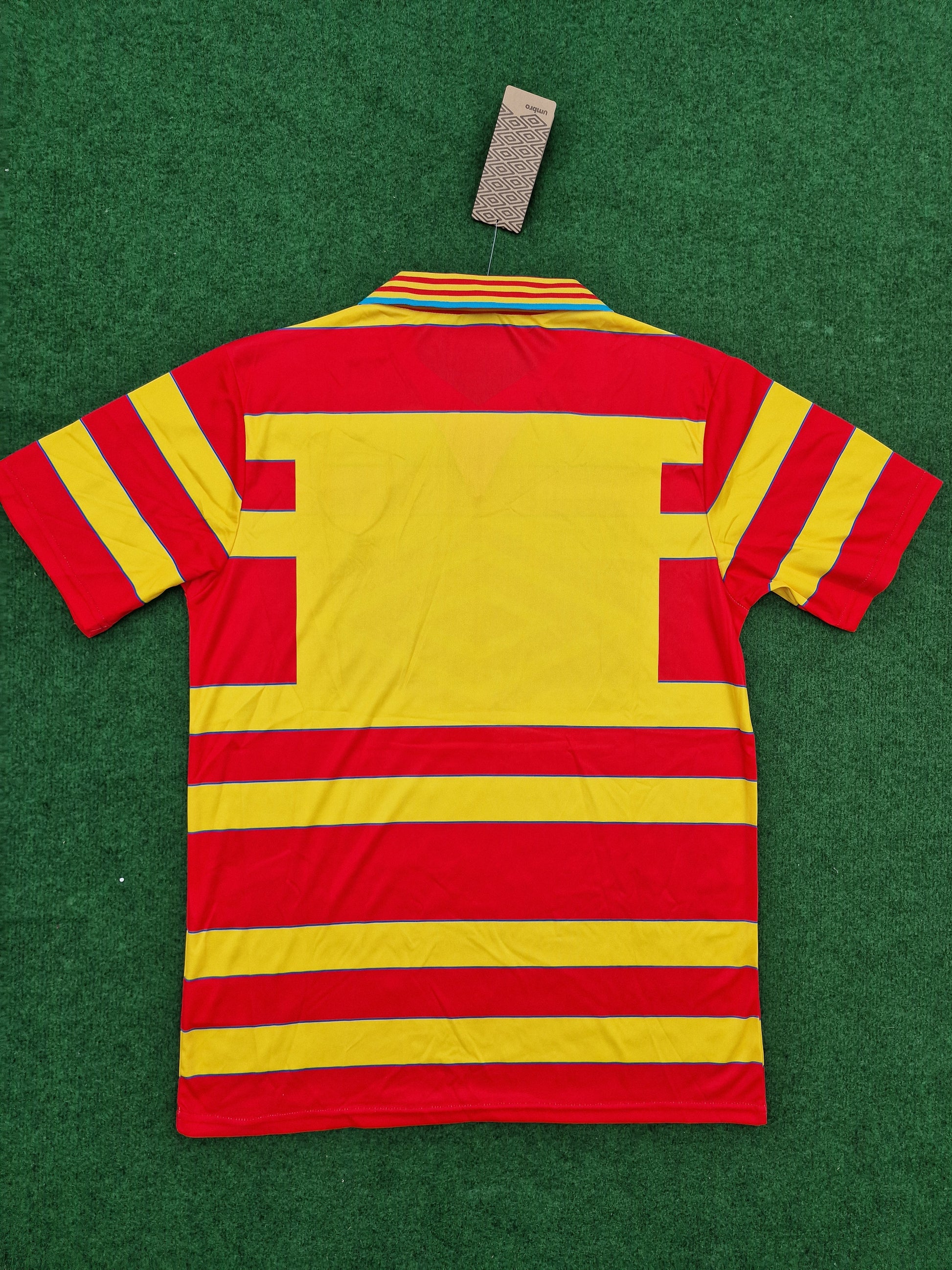 Maillot RC Lens authentique vintage & rétro | BRN Football Maillot RC Lens authentique vintage & rétro | BRN Football
