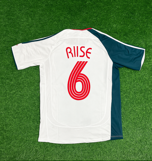 John Arne Riise Liverpool 2006 2007 White Retro Jersey