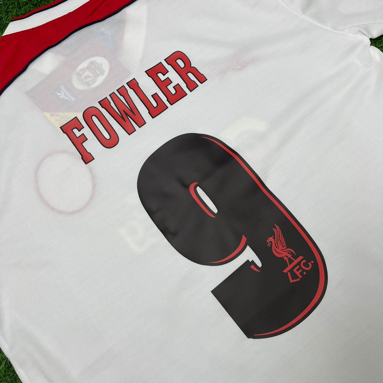 Robbie Fowler Liverpool 1998-1999 Away White Retro Football Jersey