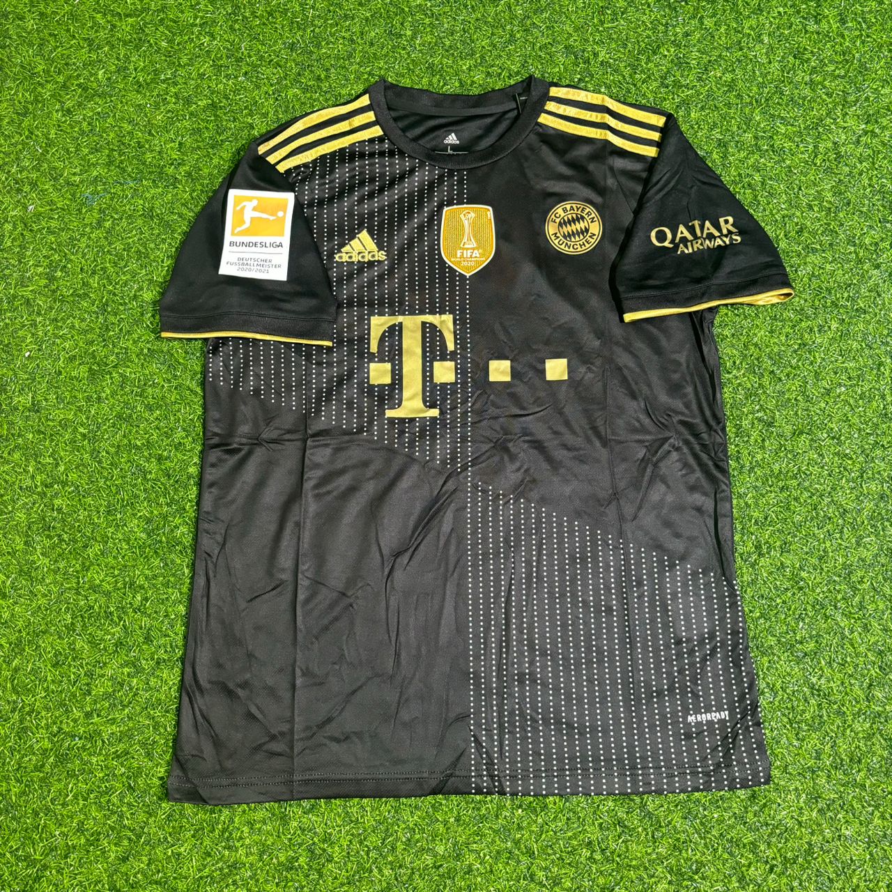 Thomas Müller Bayern Munich 2021-2022 Away Football Jersey