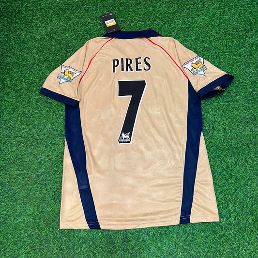 Robert Pirès #7 Arsenal 2001-2002 Away Golden Retro Jersey