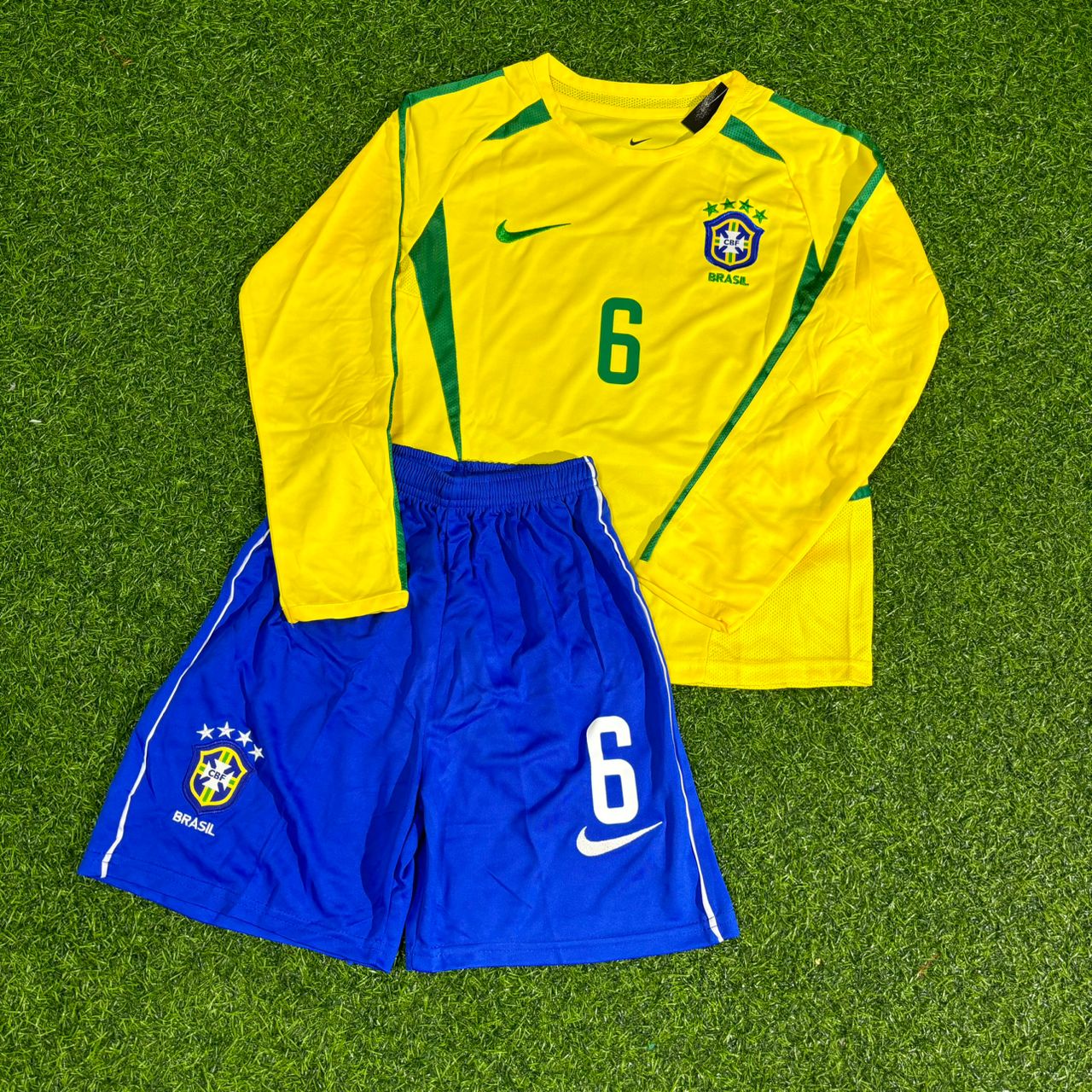Roberto Carlos #6 Brasilien 2002 Weltmeisterschaft Trikot Heim Langarm Retro
