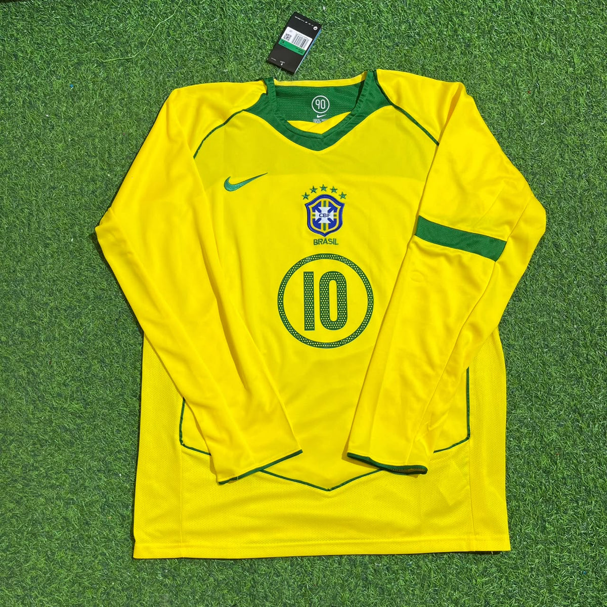 Ronaldinho Brazil 2004–2006 Home Yellow Long Sleeve Retro Football Jersey Kit