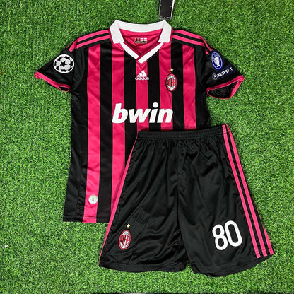 Camisa Retrô do Milan - Ronaldinho 80 - Home 09/10 Camisa Retrô do Milan - Ronaldinho 80 - Home 09/10