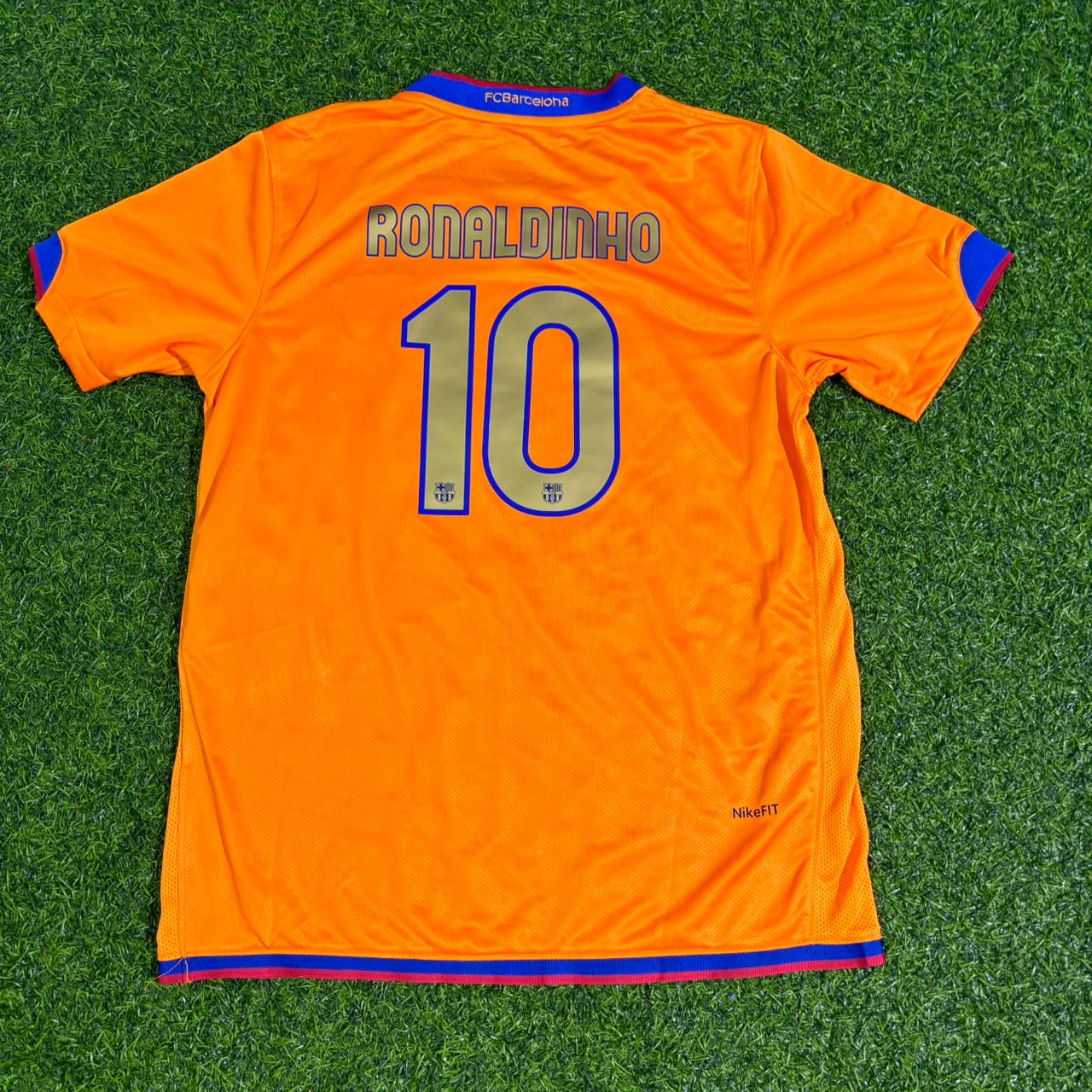 Ronaldinho Barcelona 2006-2007 Orange Retro Football Jersey