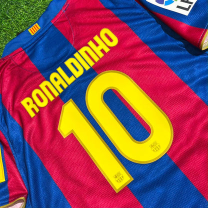Ronaldinho 10- Barcelona 2007/2008 Retro KIDS Football Jersey