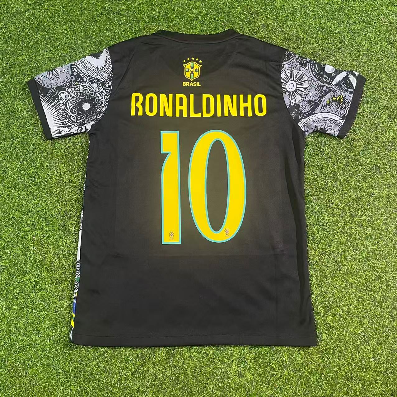Ronaldinho Brazil Iconic Retro Football Jersey Trikot Maglia Soccer Shirt