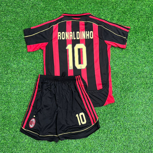 Ronaldinho Gaucho #10 Milan Retro Kids Kit Set Kindertrikot Maillot Enfant Kindertrui