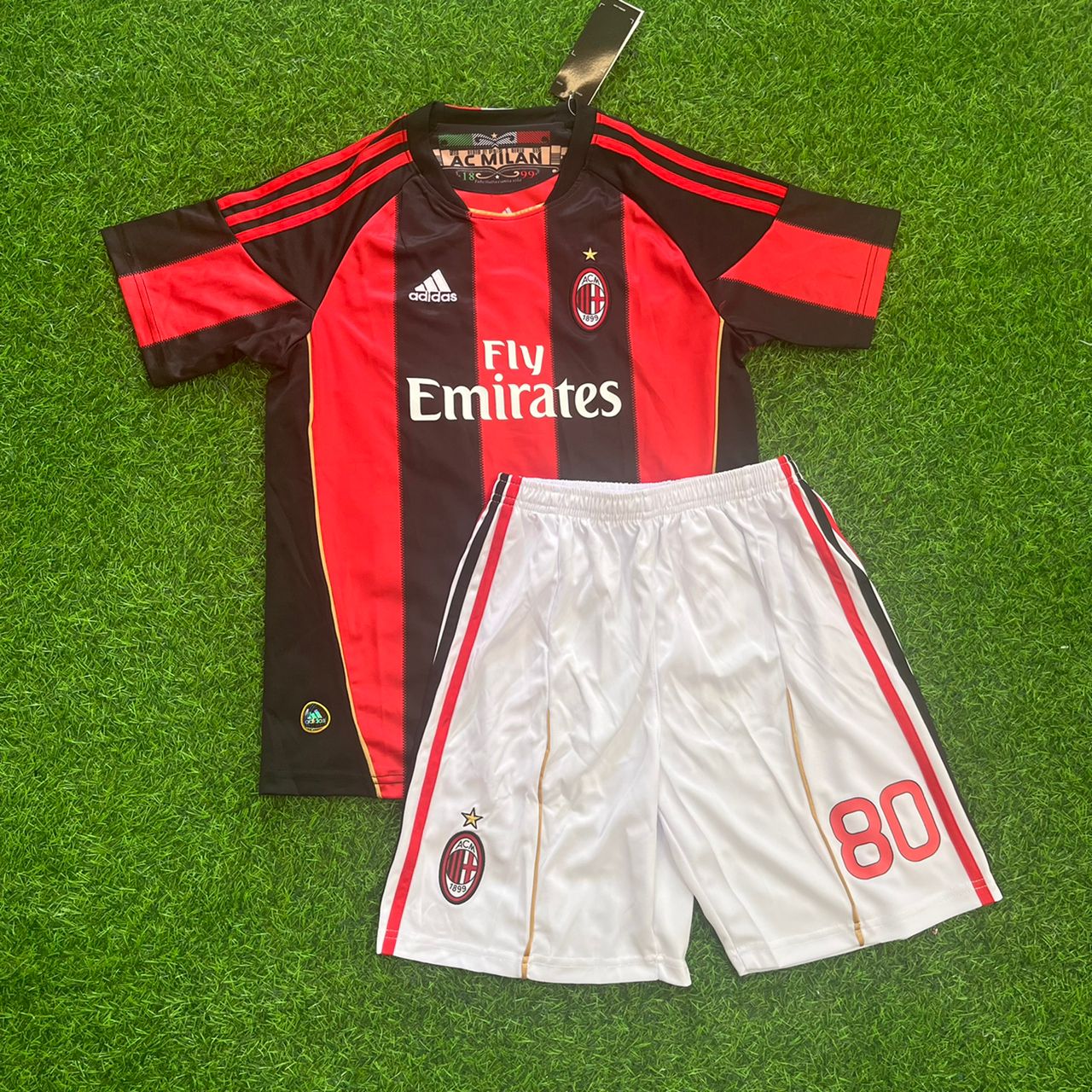 Ronaldinho Gaucho #80 - Milan 2010 2011 Red Black Kit Jersey Trikot Maillot Shirt