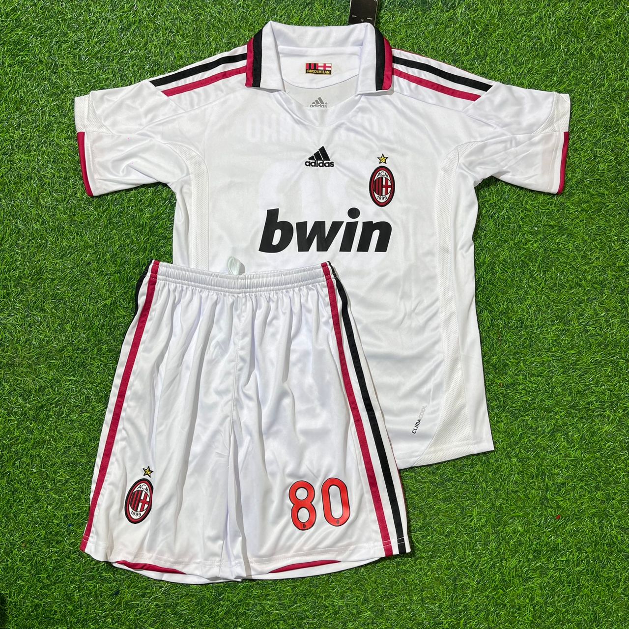 Ronaldinho Gaucho AC Milan 2009-2010 White Kids Retro Football Jersey Trikot