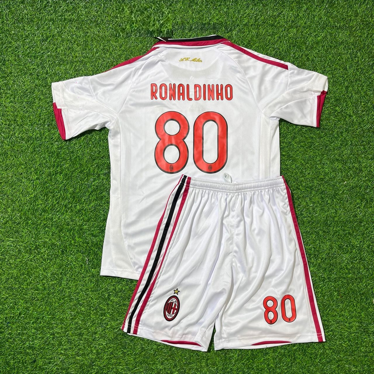 Ronaldinho Gaucho AC Milan 2009-2010 White Kids Retro Football Jersey Trikot
