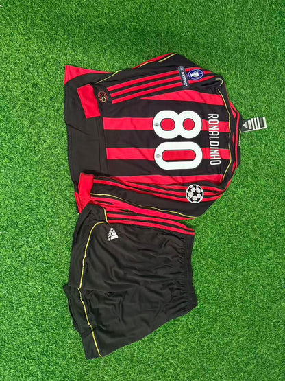 Maillot de football rétro à manches longues Ronaldinho Gaúcho AC Milan 2009 domicile