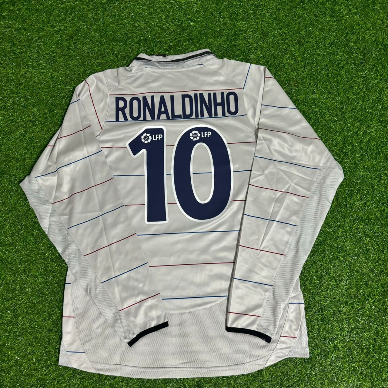 Ronaldinho Gaucho Barcelona 2003 2004 Away Long Sleeve Retro Football Jersey Kit