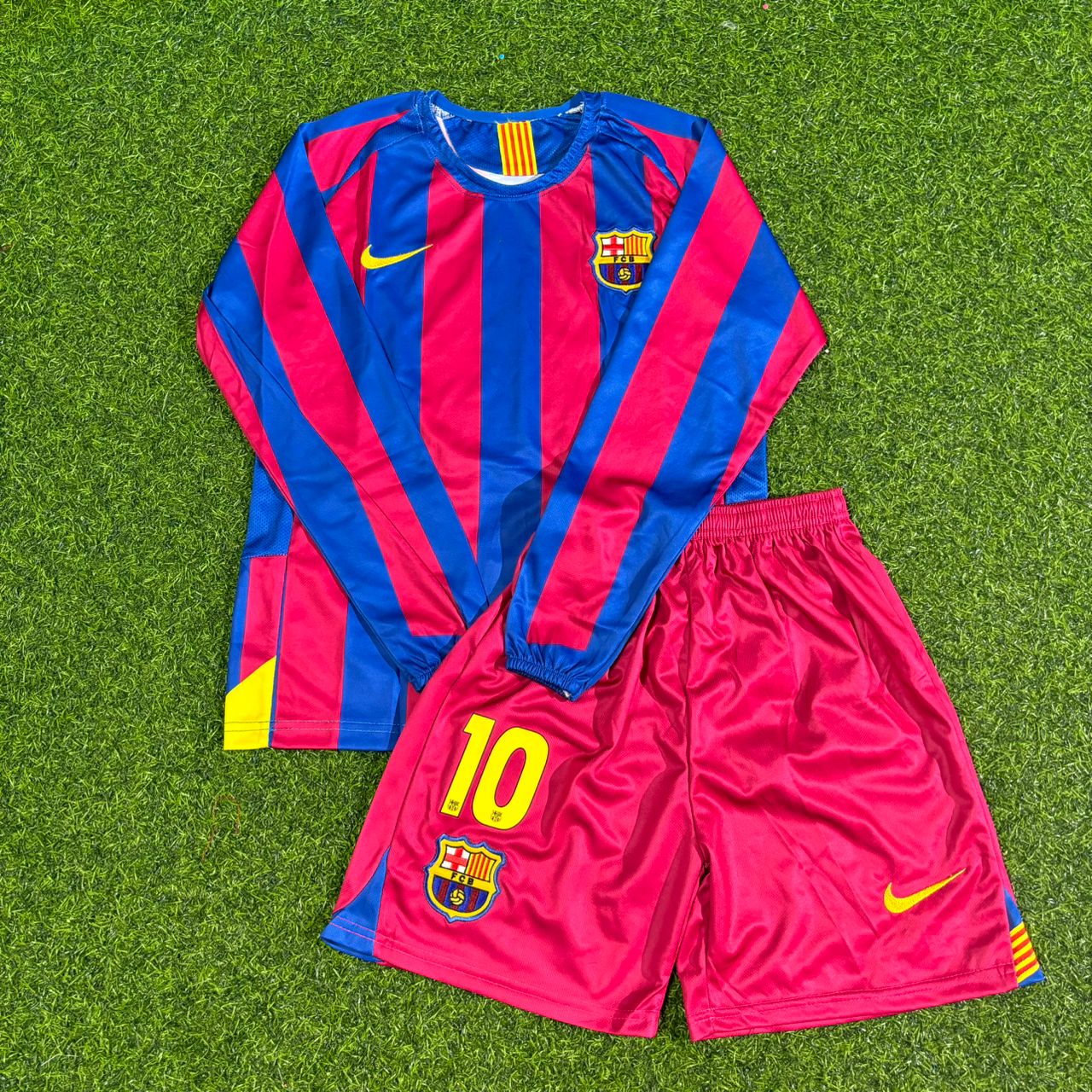 Ronaldinho Gaúcho Barcelona 2005-2006 Long Sleeve Kids Retro Football Jersey