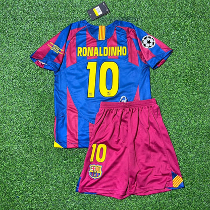 Ronaldinho Gaucho Barcelona 2006 Final Kids Retro Short Sleeve Football Jersey Kit