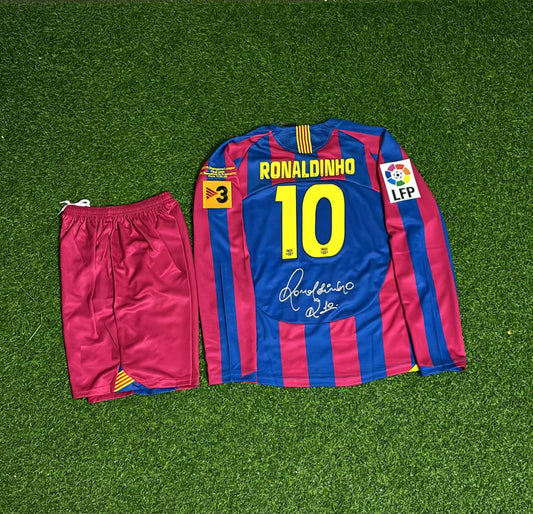 Ronaldinho Gaucho Barcelona 2006 Signature Retro Long Sleeve Football Jersey Kit