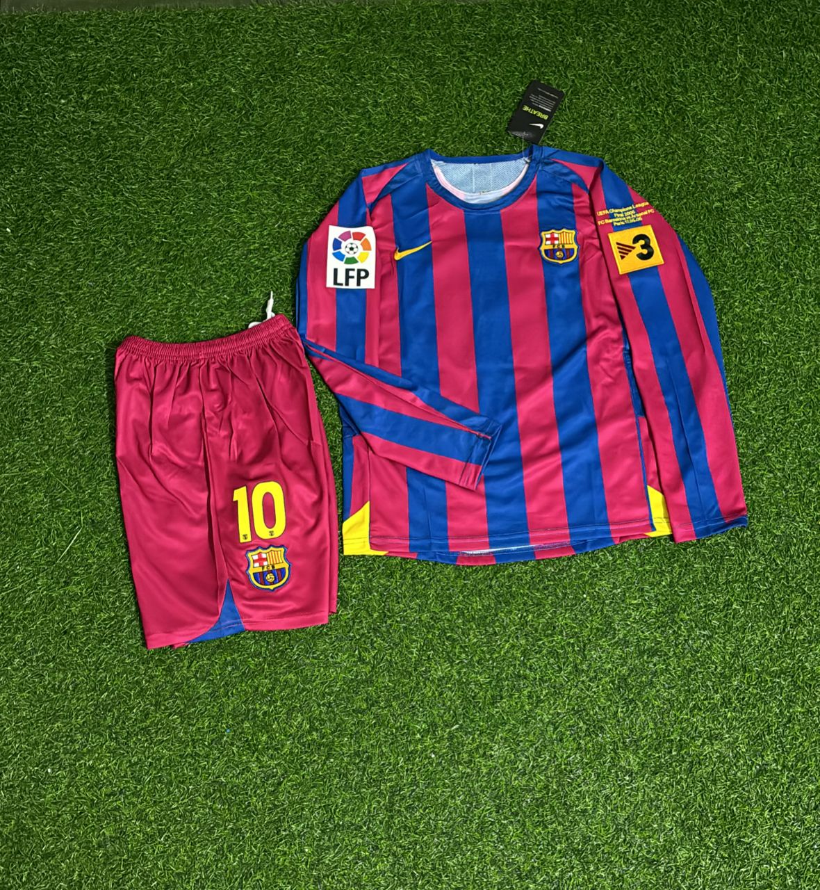 Ronaldinho Gaucho Barcelona 2006 Signature Retro Long Sleeve Football Jersey Kit