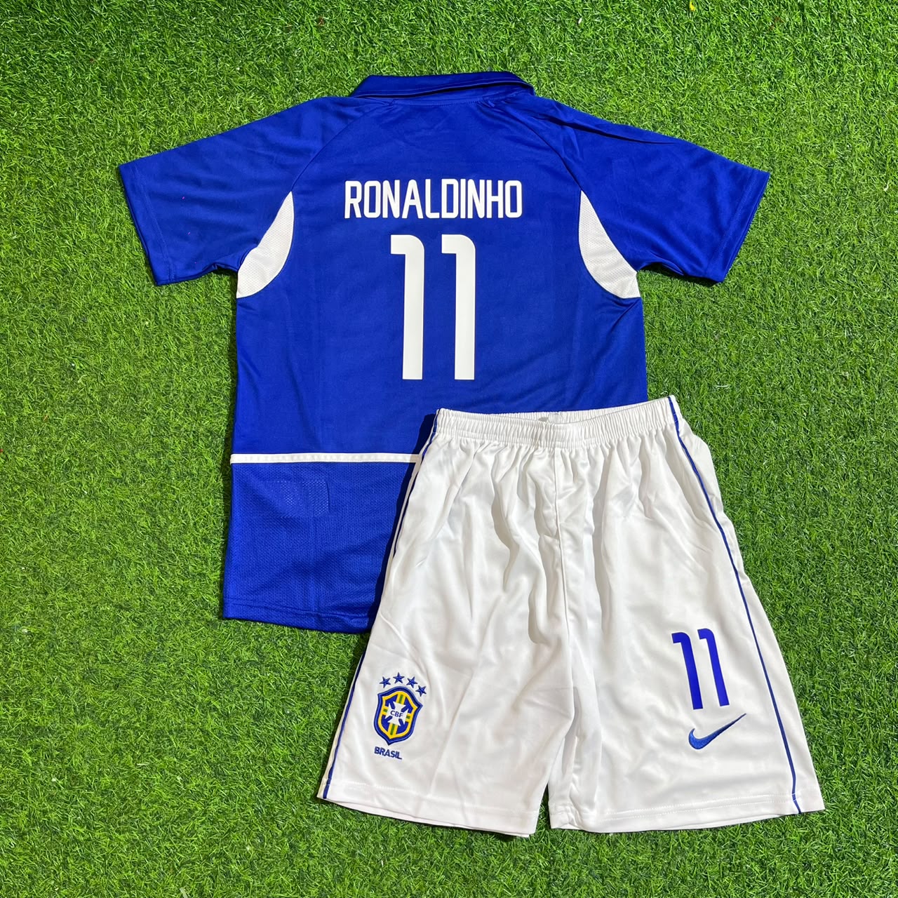 Ronaldinho Brazil 2002 Away Kids Kit – Kit Jersey for Children – | KinderTrikot | Maillot Enfant Soccer Shirt
