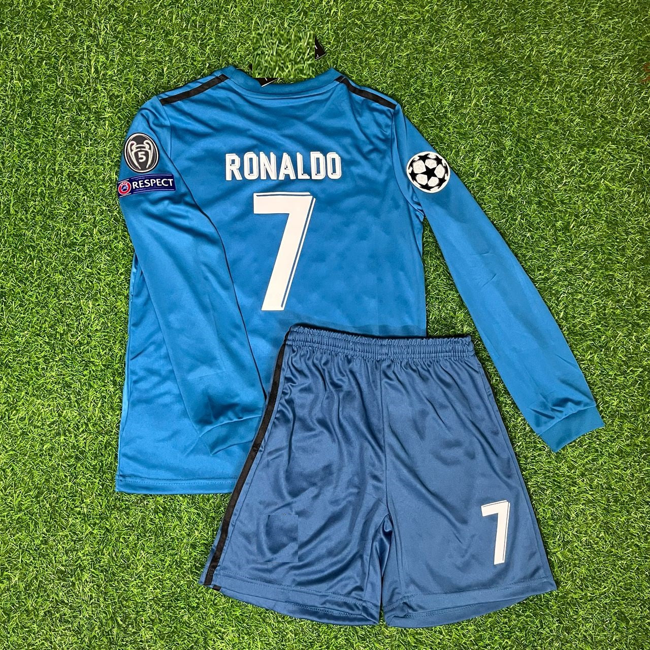 Cristiano Ronaldo Real Madrid Kids Kit Jersey Soccer Shirt KinderTrikot