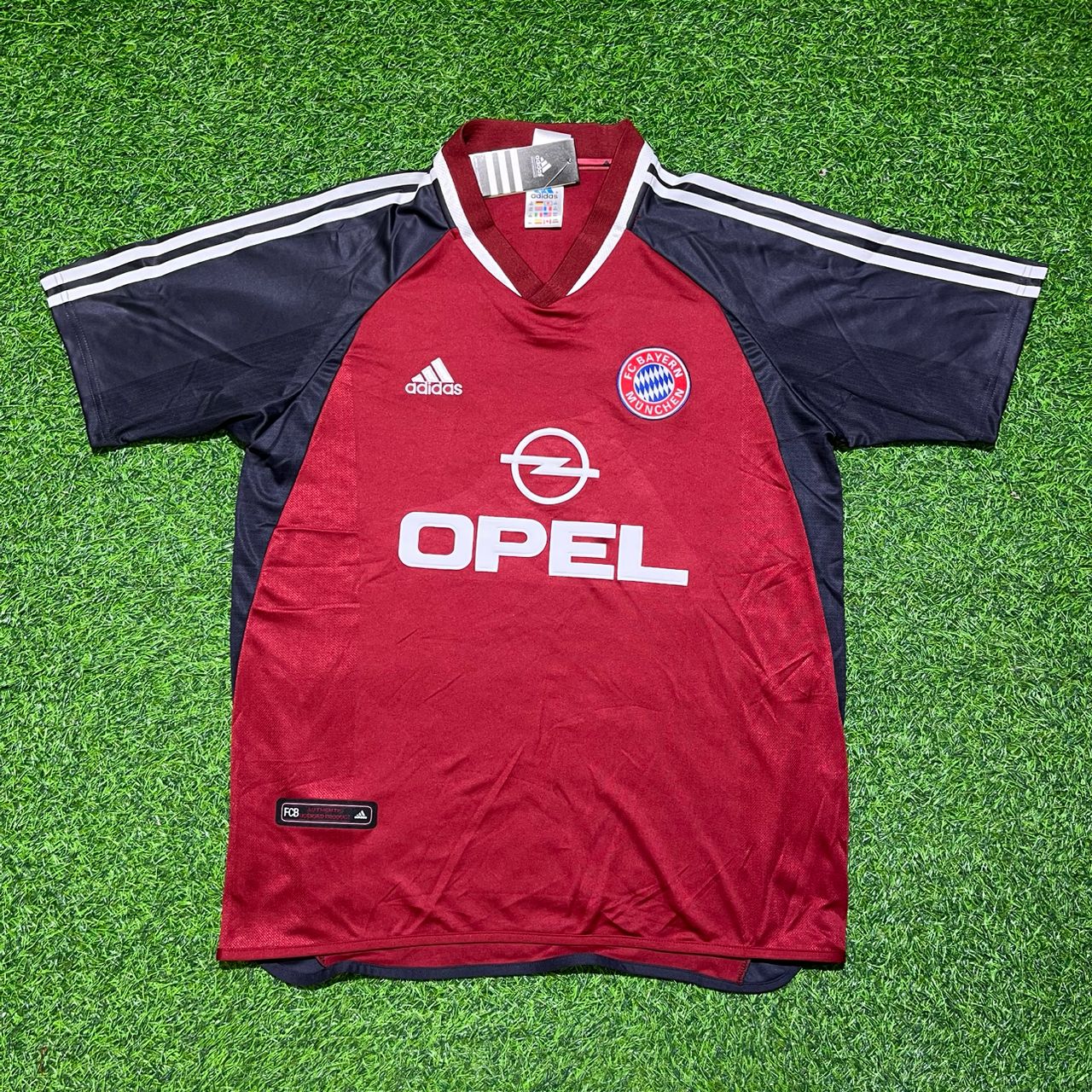 Roque Santa Cruz Bayern Munich 2001/2002 Red Retro Football Jersey